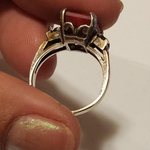 RUBY Ring - Picture 2 of 16